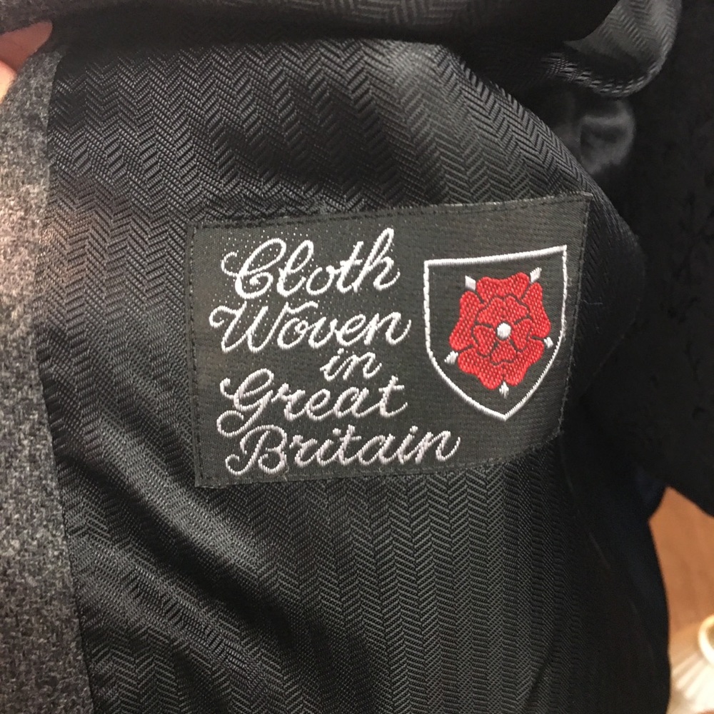 Men’s Suite Jacket - Picture 3 of 5